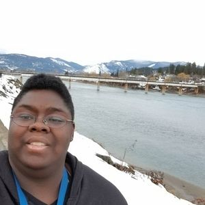 Meet your Posher, Marisa